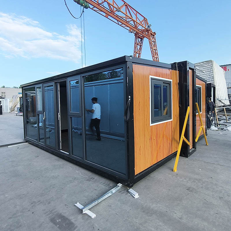 Quali sono i vantaggi di Yilong Integrated Housing Technology Co., Ltd. come produttore di container?
